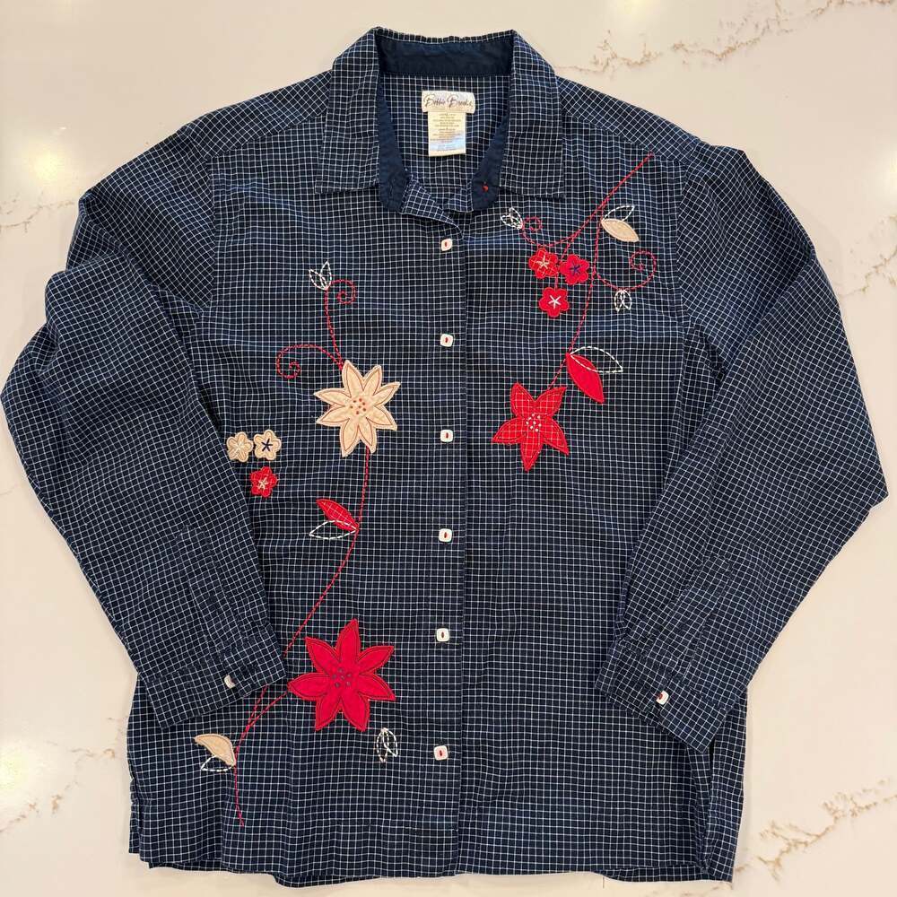 BOBBIE BROOKS - WOMEN'S BLUE PLAID EMBROIDERED LONG SLEEVE BUTTON-UP TOP - L